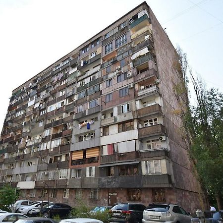 Apartments In Center Of Yerevan,Koghbatsi 1A Street 외부 사진