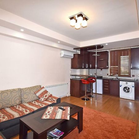 Apartments In Center Of Yerevan,Koghbatsi 1A Street 외부 사진