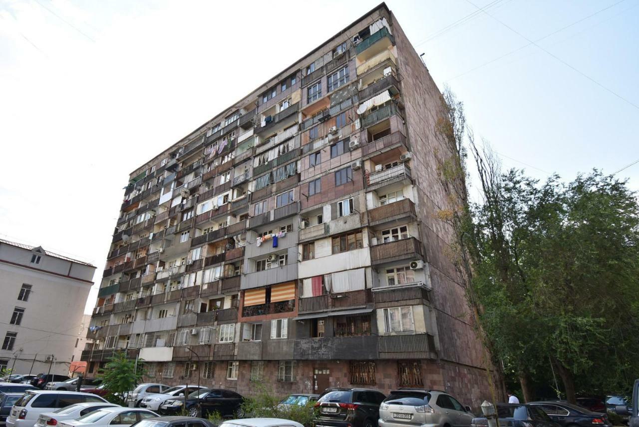 Apartments In Center Of Yerevan,Koghbatsi 1A Street 외부 사진