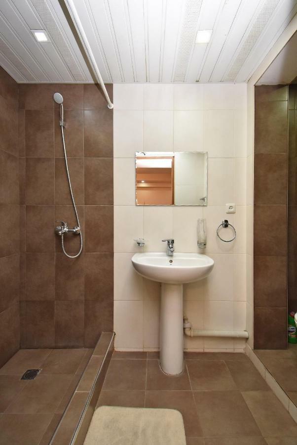 Apartments In Center Of Yerevan,Koghbatsi 1A Street 외부 사진